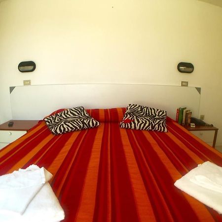 Hotel Mehari Riccione Dış mekan fotoğraf