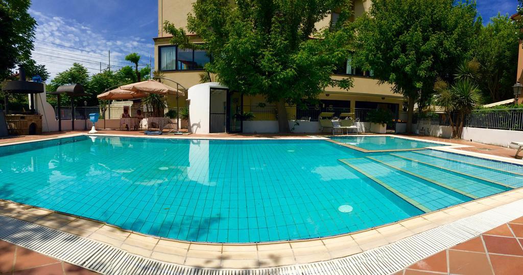 Hotel Mehari Riccione Dış mekan fotoğraf