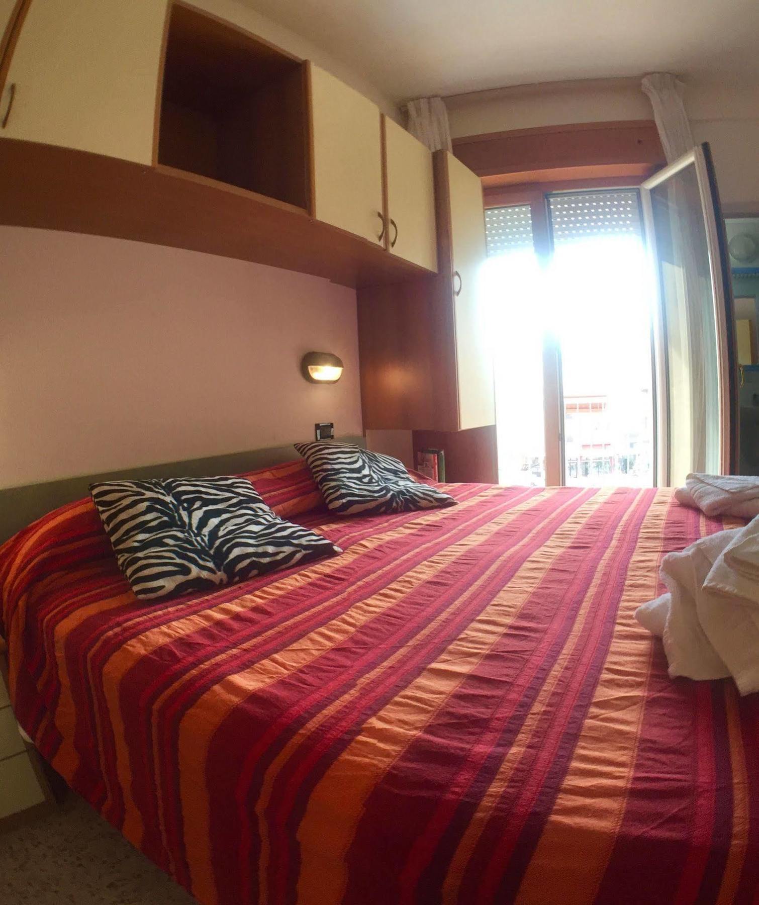 Hotel Mehari Riccione Dış mekan fotoğraf