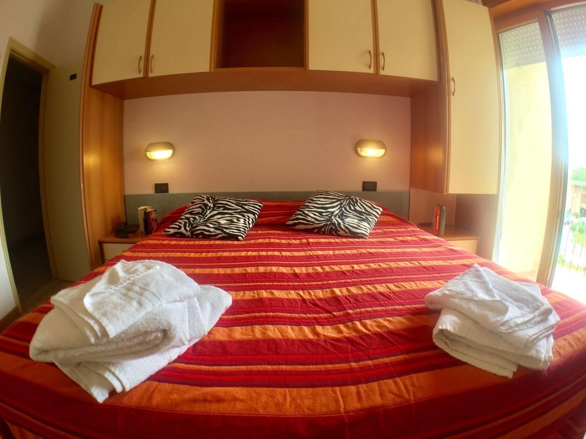 Hotel Mehari Riccione Dış mekan fotoğraf