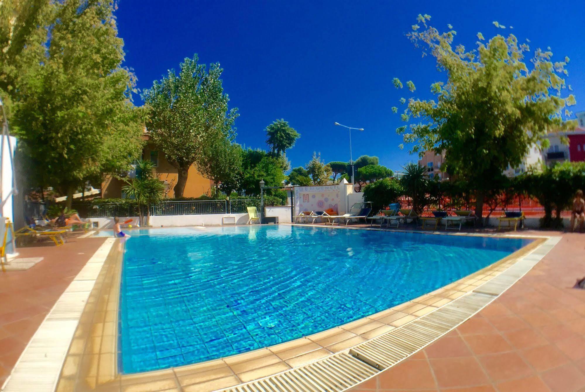 Hotel Mehari Riccione Dış mekan fotoğraf